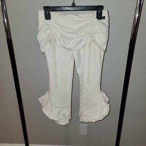 Melodia Design Cream Capri Pants